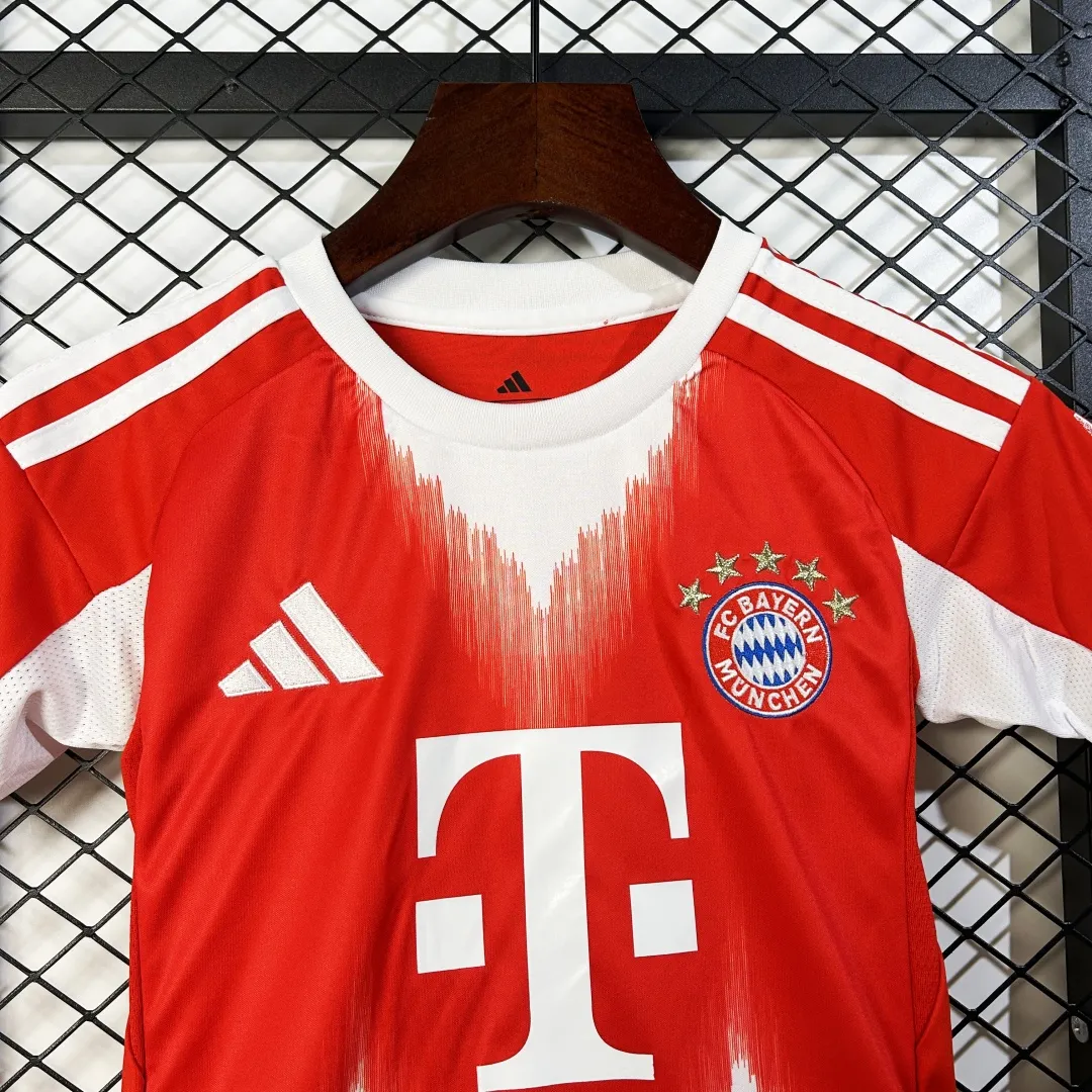 Kid's Bayern Munich Home Kit 2025/26 - Image 6