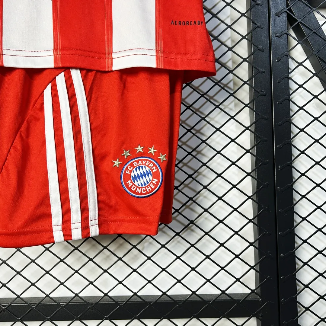 Kid's Bayern Munich Home Kit 2025/26 - Image 10