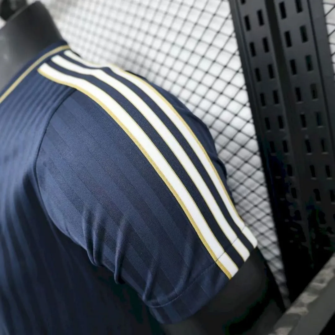 Player Version Juventus Terrace Icons Jersey 2025/26 - Image 6
