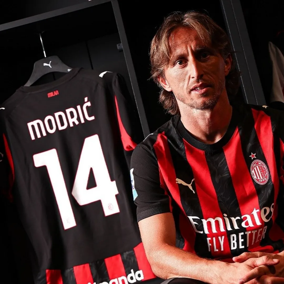 MODRIĆ #14 AC Milan Home Jersey 2025/26 - Image 4