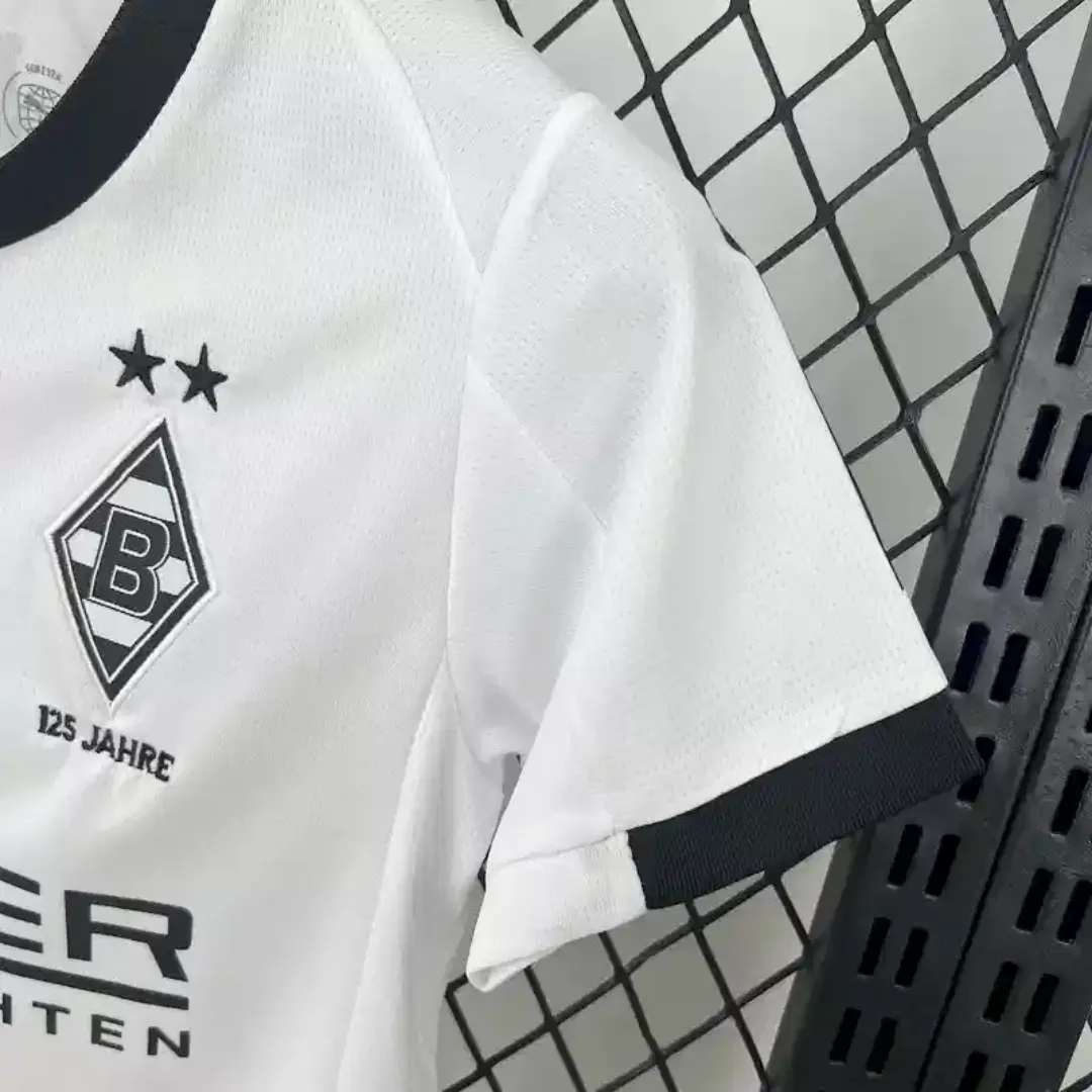 Kid's Borussia Mönchengladbach Home Kit 2025/26 - Image 7