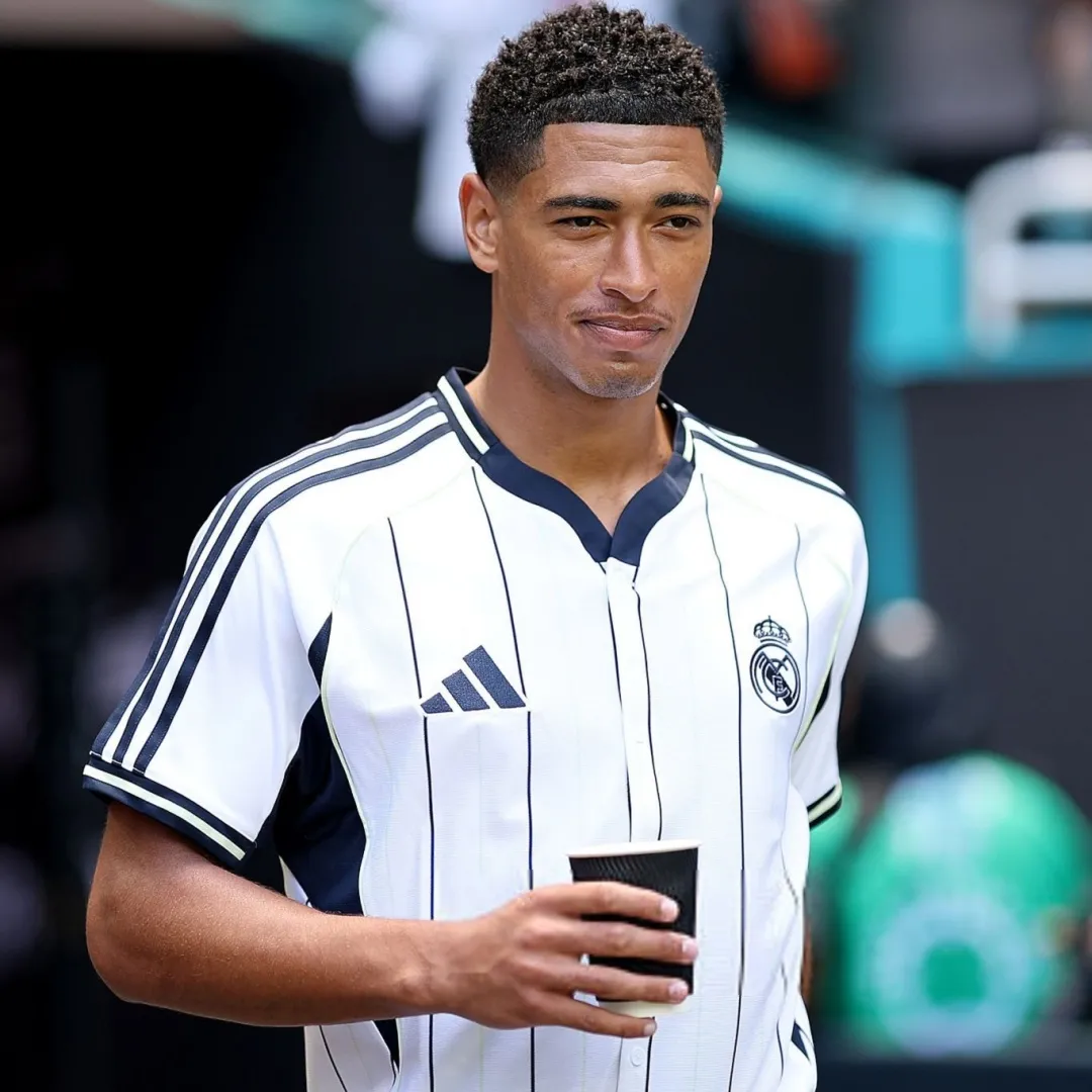 Alternative view of Real Madrid US Pack Shirt Jersey