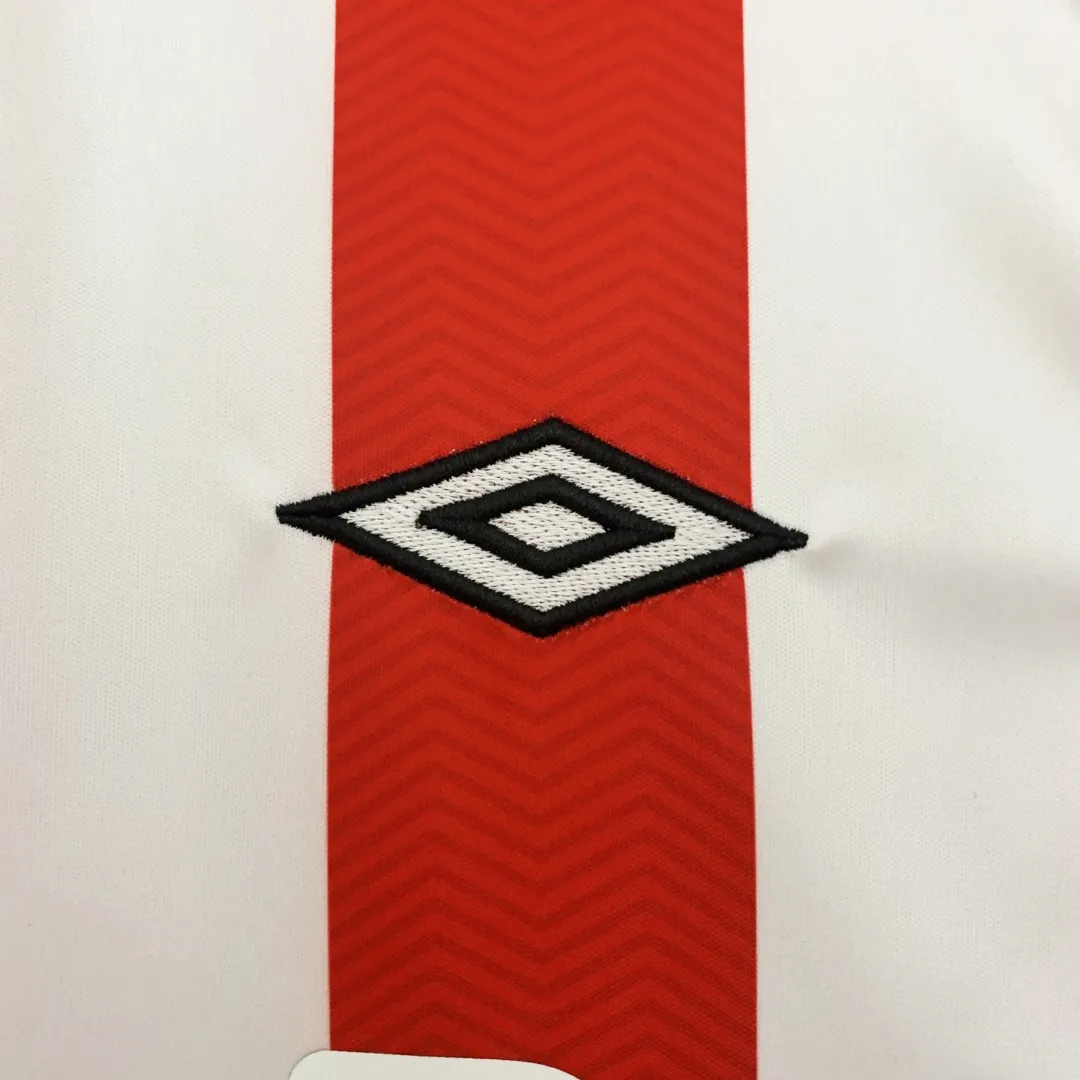 Retro Athletic Club Bilbao Home Jersey 2011/12 - Image 6
