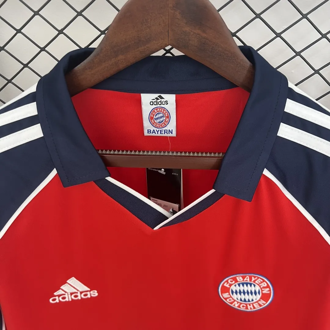 Retro Bayern Munich Home Jersey 2000/01 - Image 5