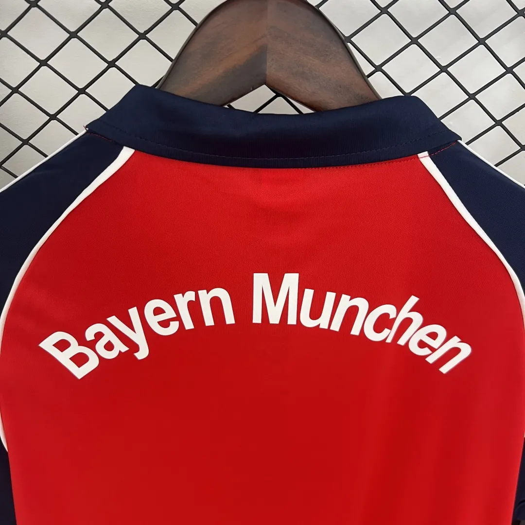 Retro Bayern Munich Home Jersey 2000/01 - Image 8