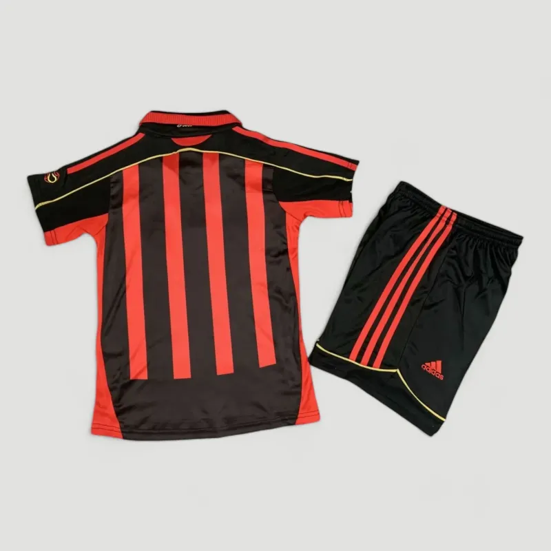 Alternative view of Kid's Retro AC Milan Home Kit 2006/07