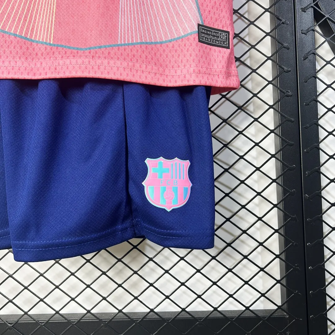 Kid's Barcelona Special Edition Pink Jersey+Shorts 2025/26 - Image 5