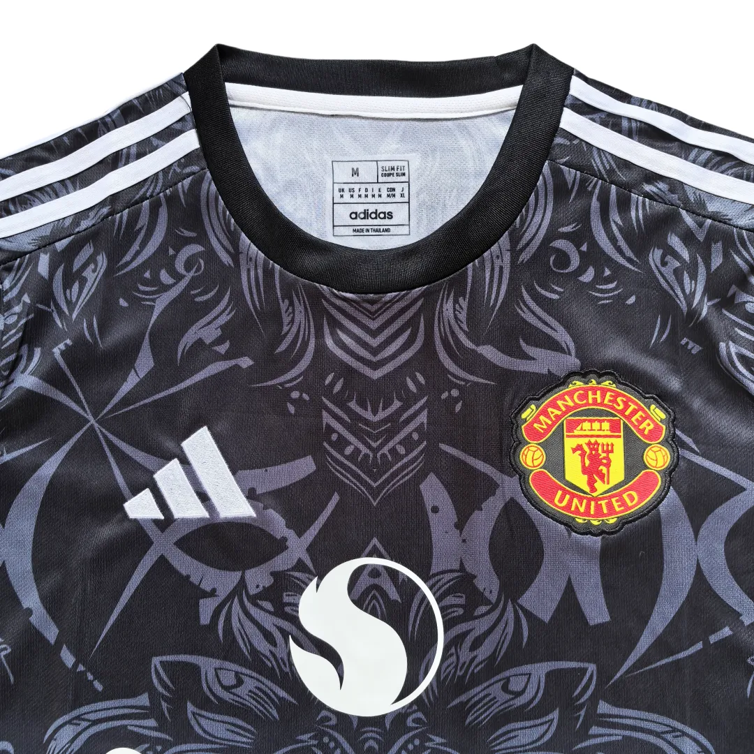 Alternative view of Manchester United Special Version Jersey 2025/26