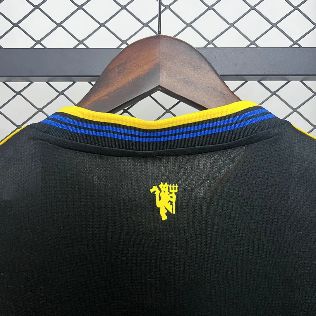 Manchester United Third Away Jersey 2025/26 - Image 6