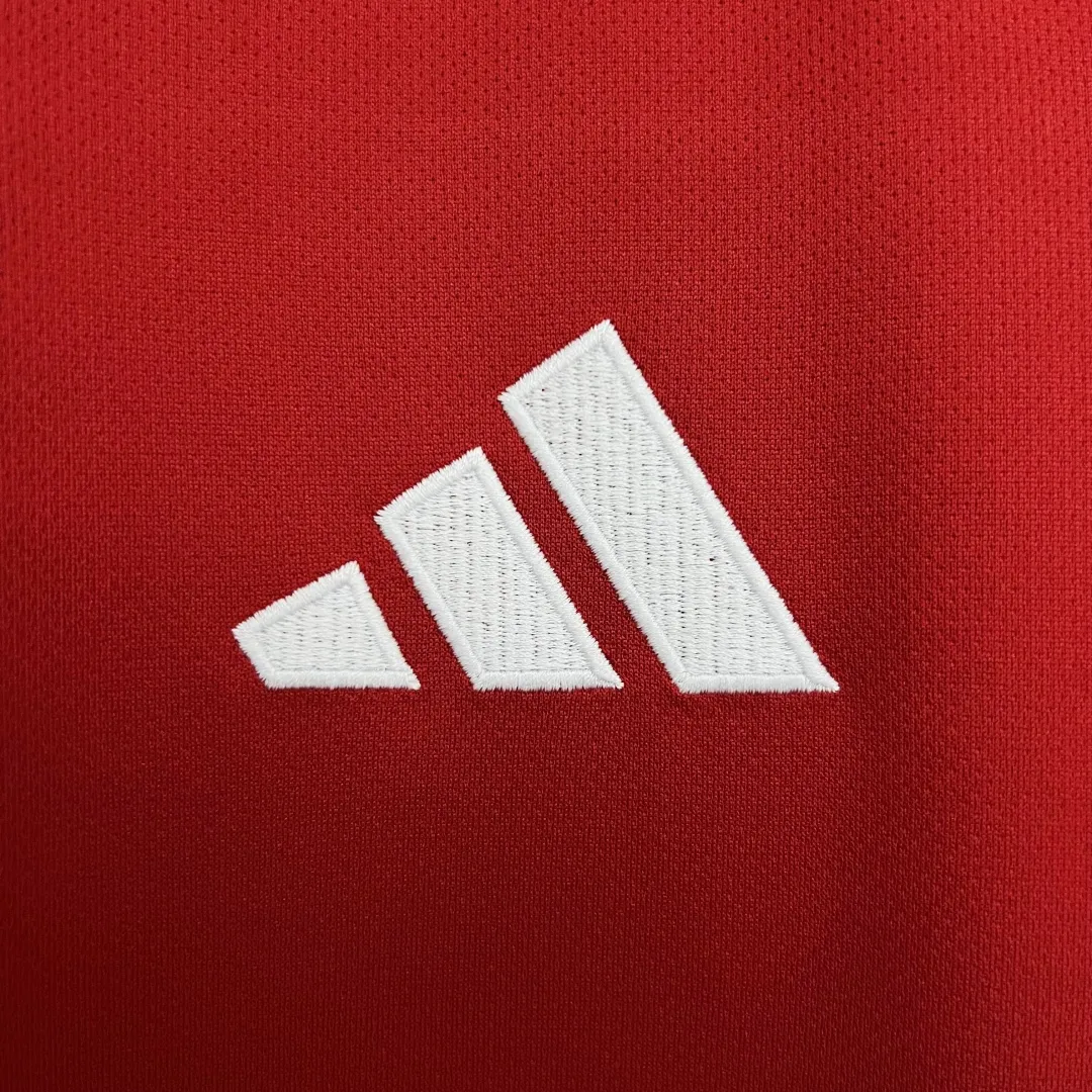 Manchester United Home Jersey 2025/26 - Image 5