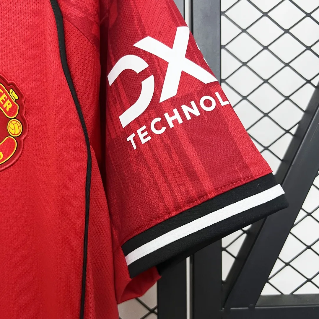 Manchester United Home Jersey 2025/26 - Image 6