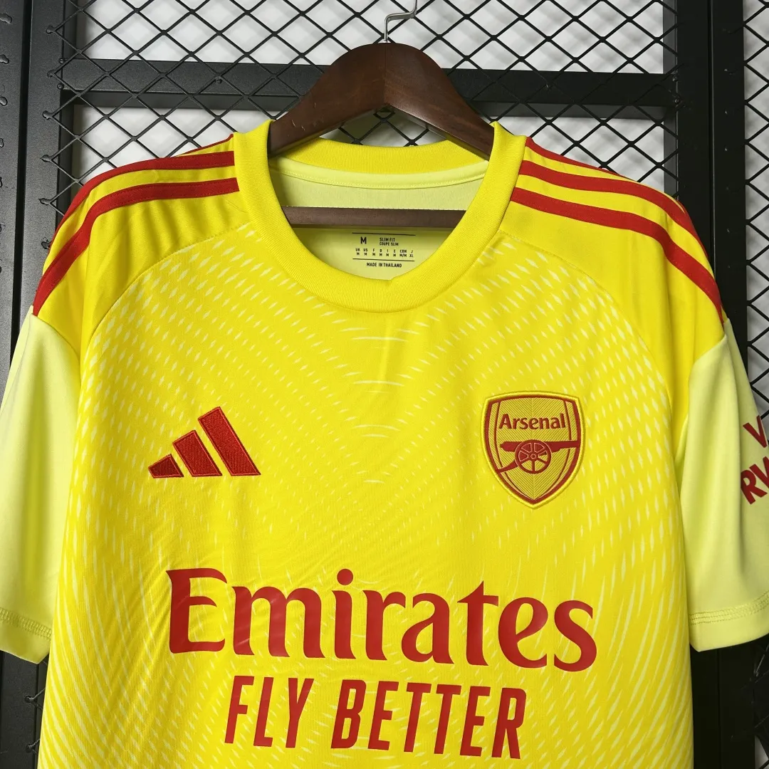 Arsenal Goalkeeper Jersey 2025/26 - Image 4