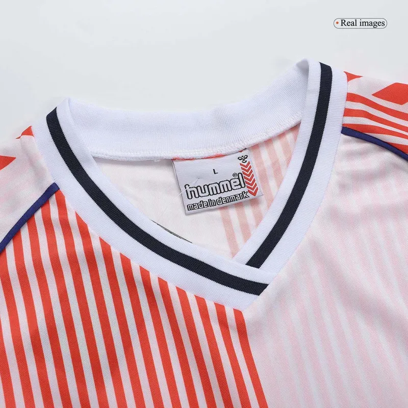 Alternative view of Denmark 1986 Retro Jersey Away