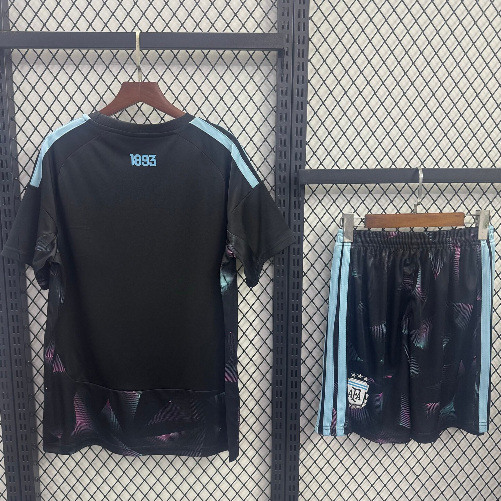 Alternative view of 26/27 Argentina Black Goalkeeper Adult Kit