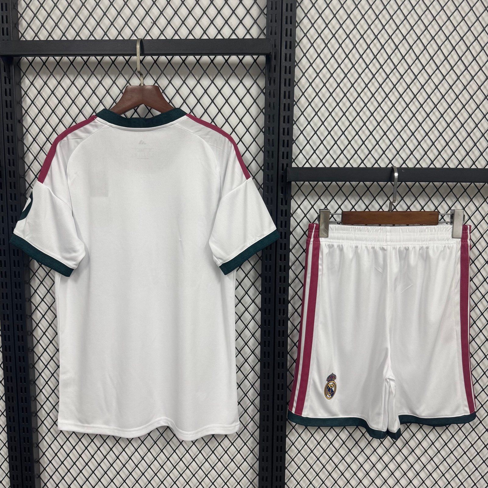 Alternative view of 26/27 Real Madrid Home Adult Kit