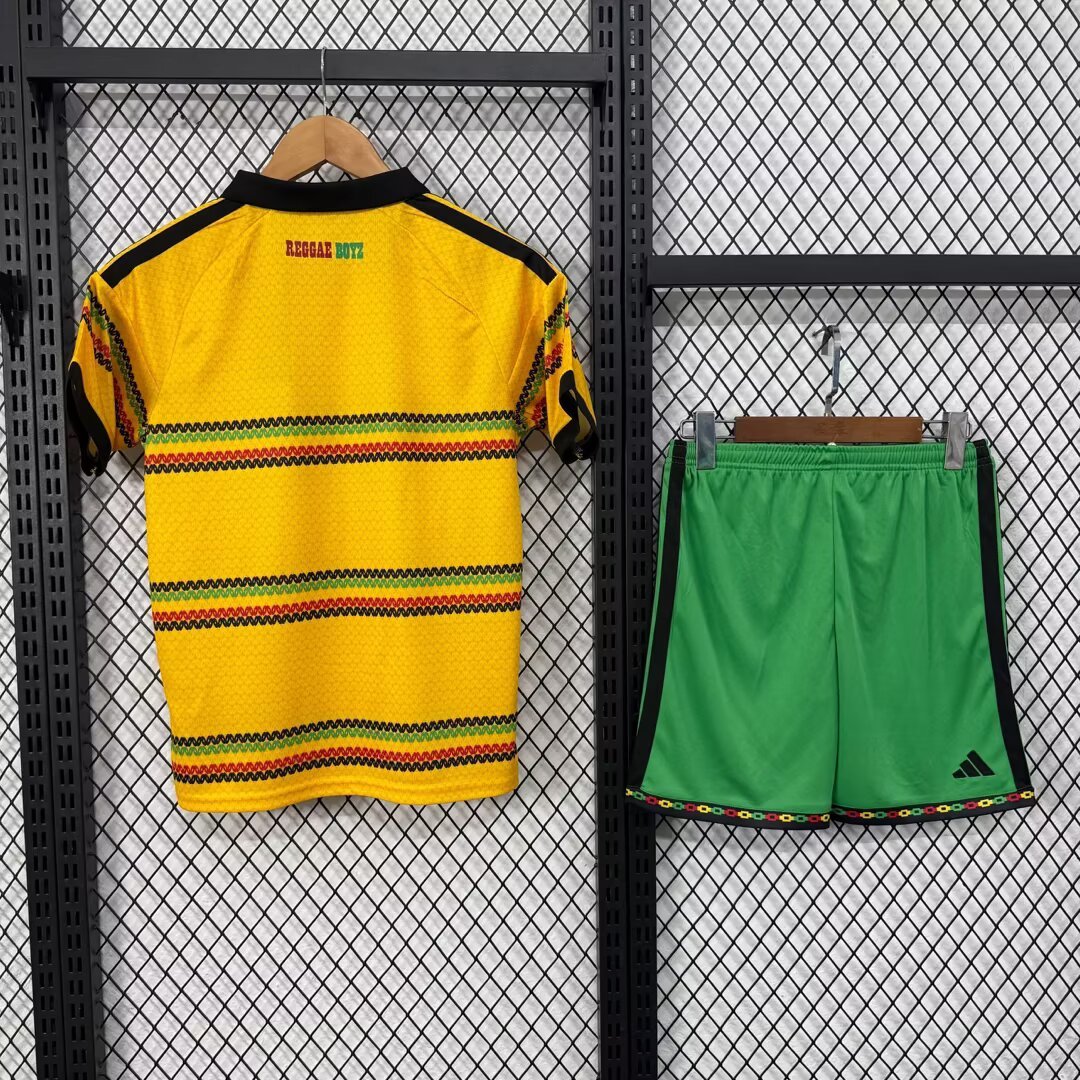 Alternative view of 26/27 Jamaica Home Adult Kit