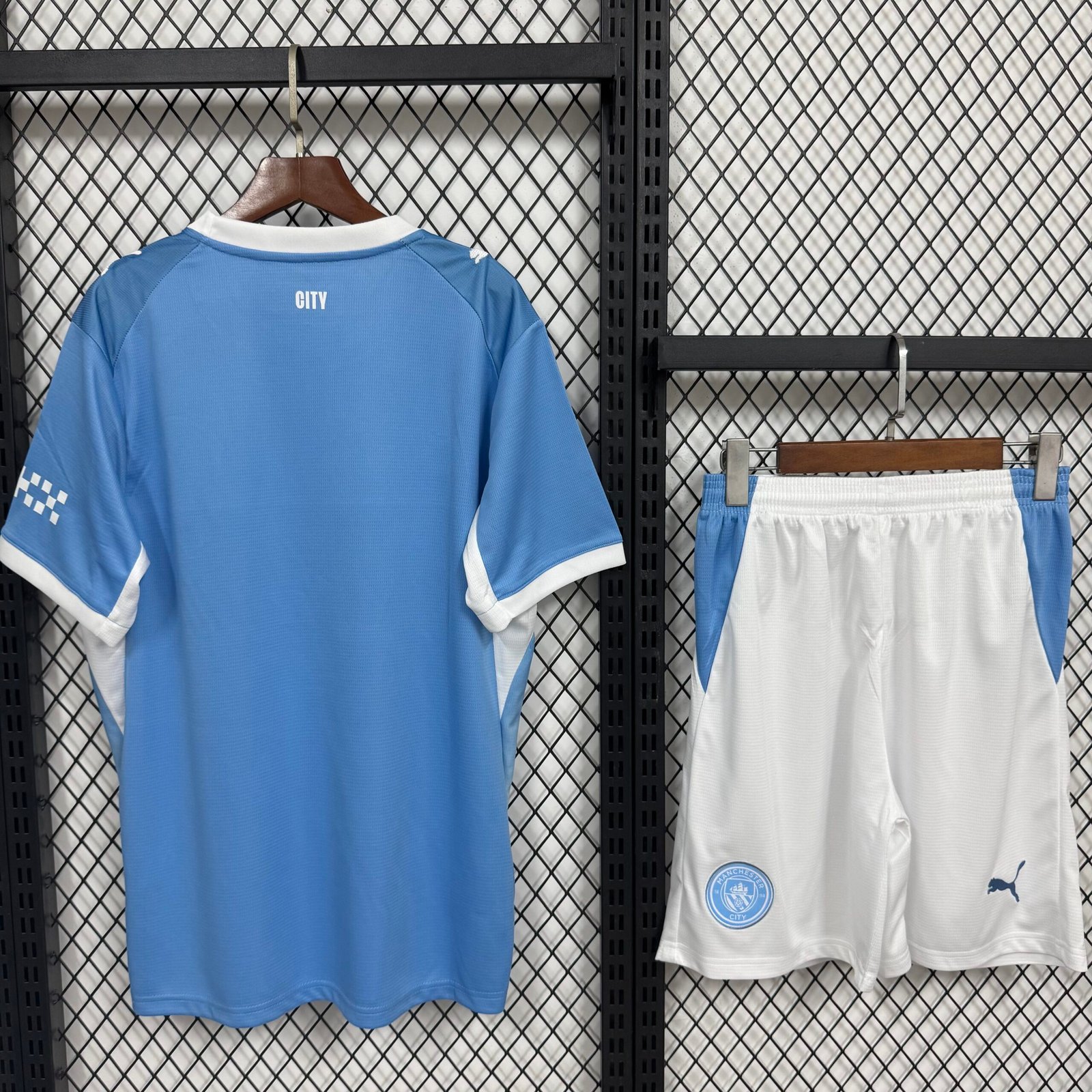 Alternative view of 26/27 Manchester City Home Adult Kit