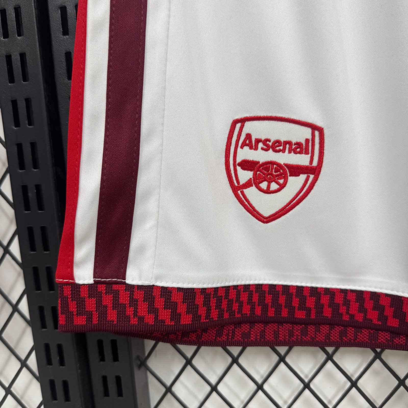 Alternative view of 26/27 Arsenal Home Adult Kit