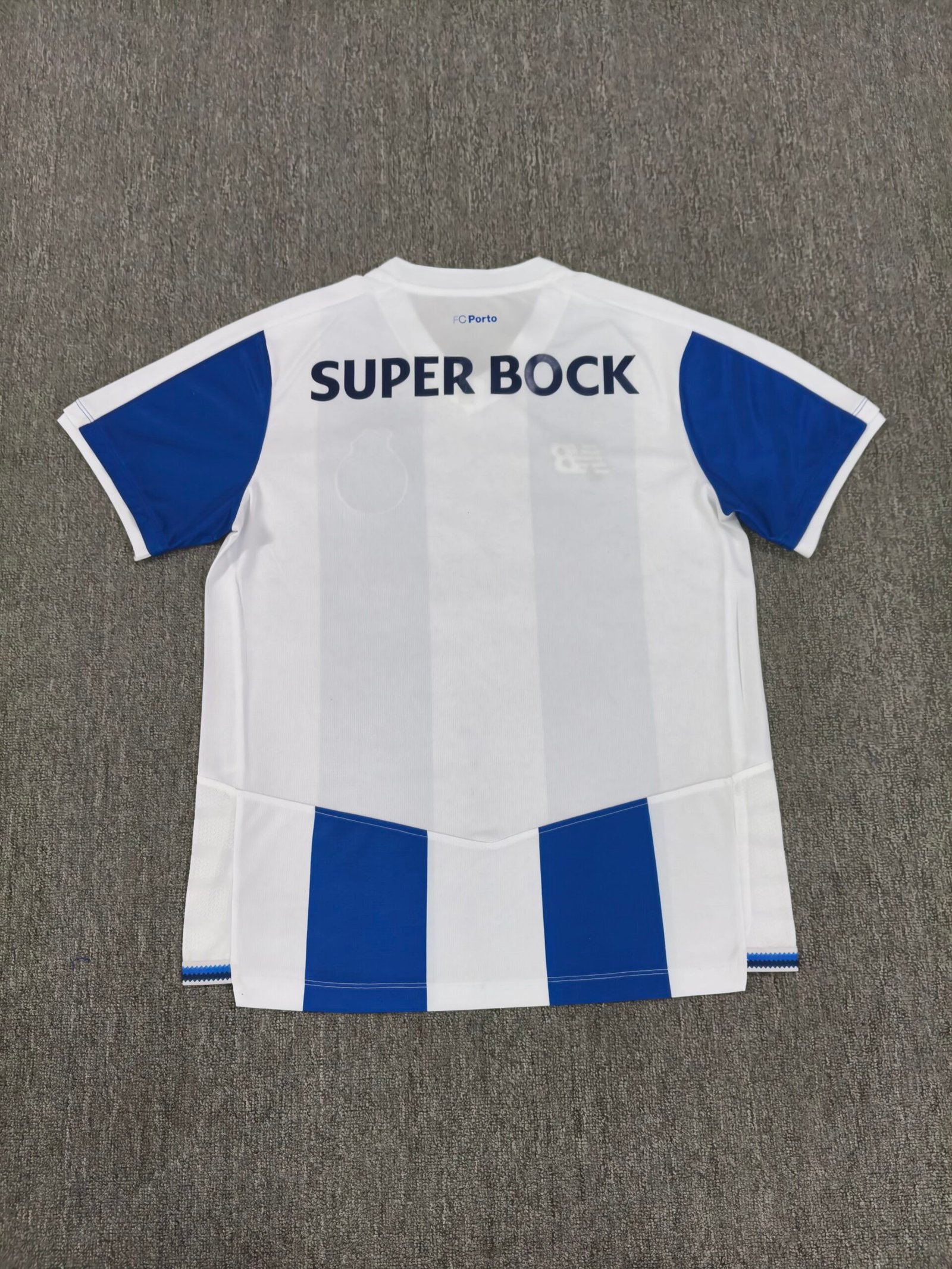 Alternative view of 26/27 FC Porto Home Fan Version Soccer Jersey