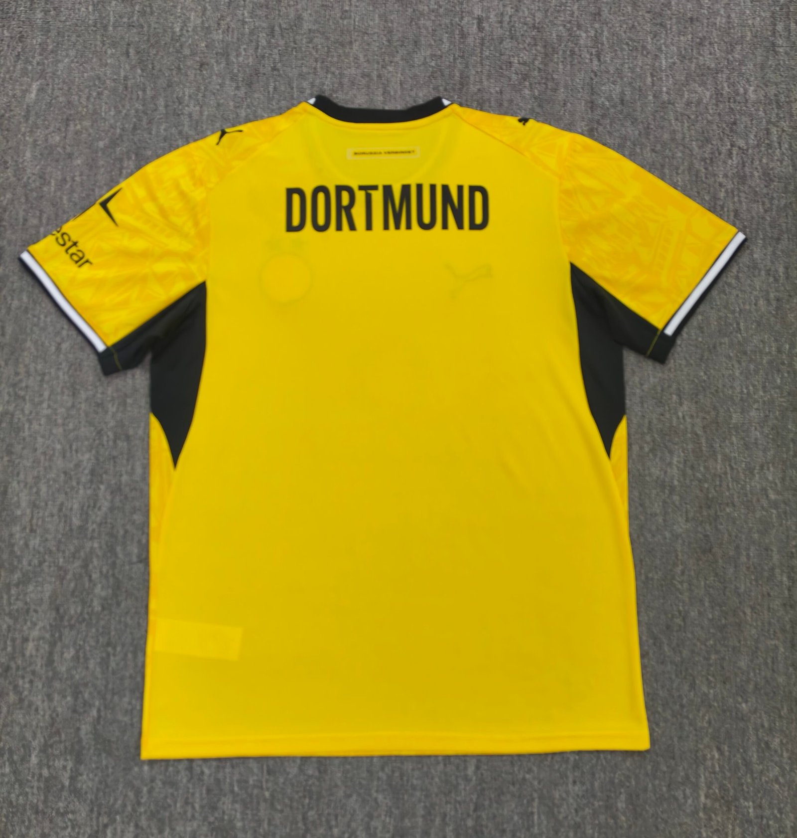 Alternative view of 26/27 Borussia Dortmund Home Fan Version Soccer Jersey