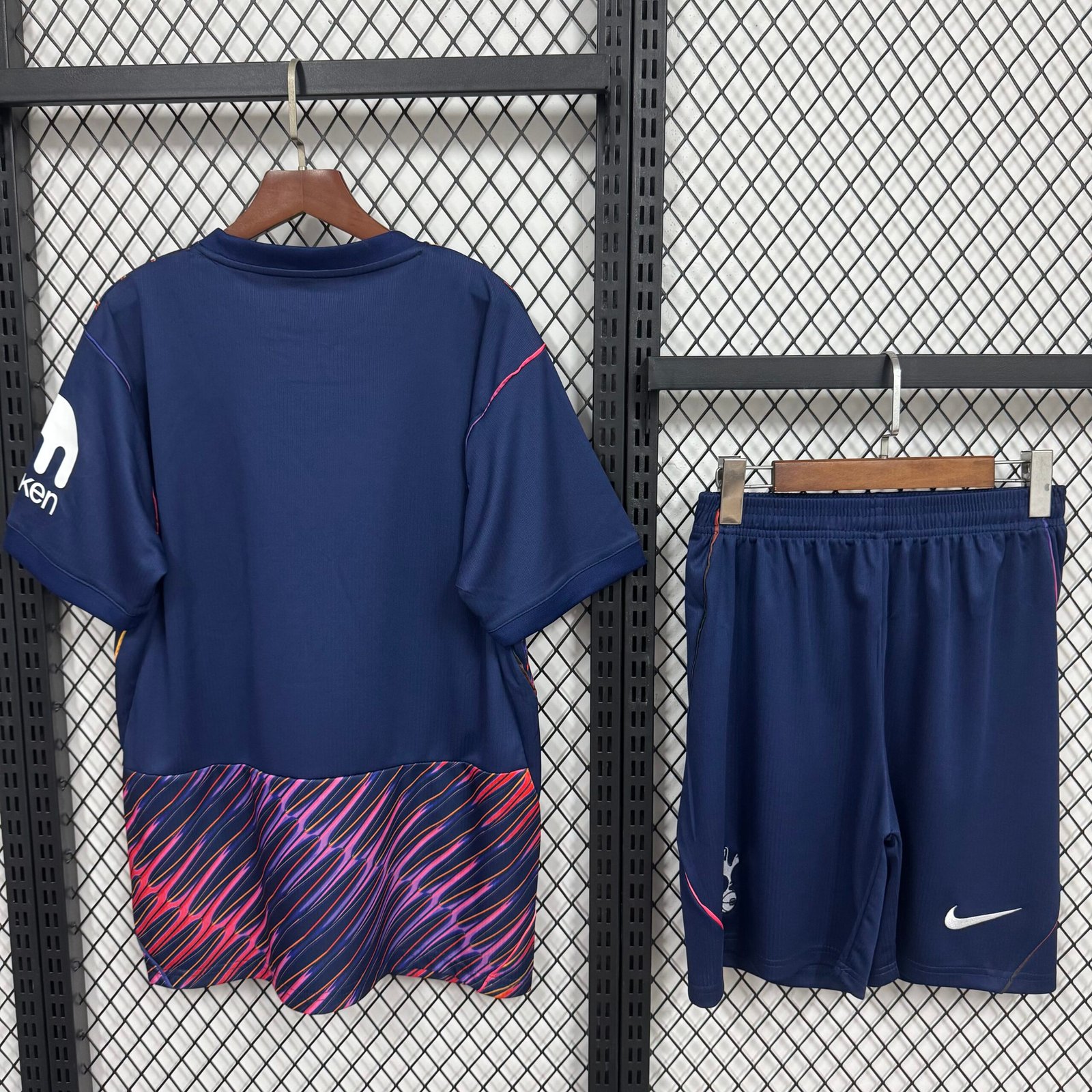 Alternative view of 26/27 Tottenham Hotspur Home Adult Kit