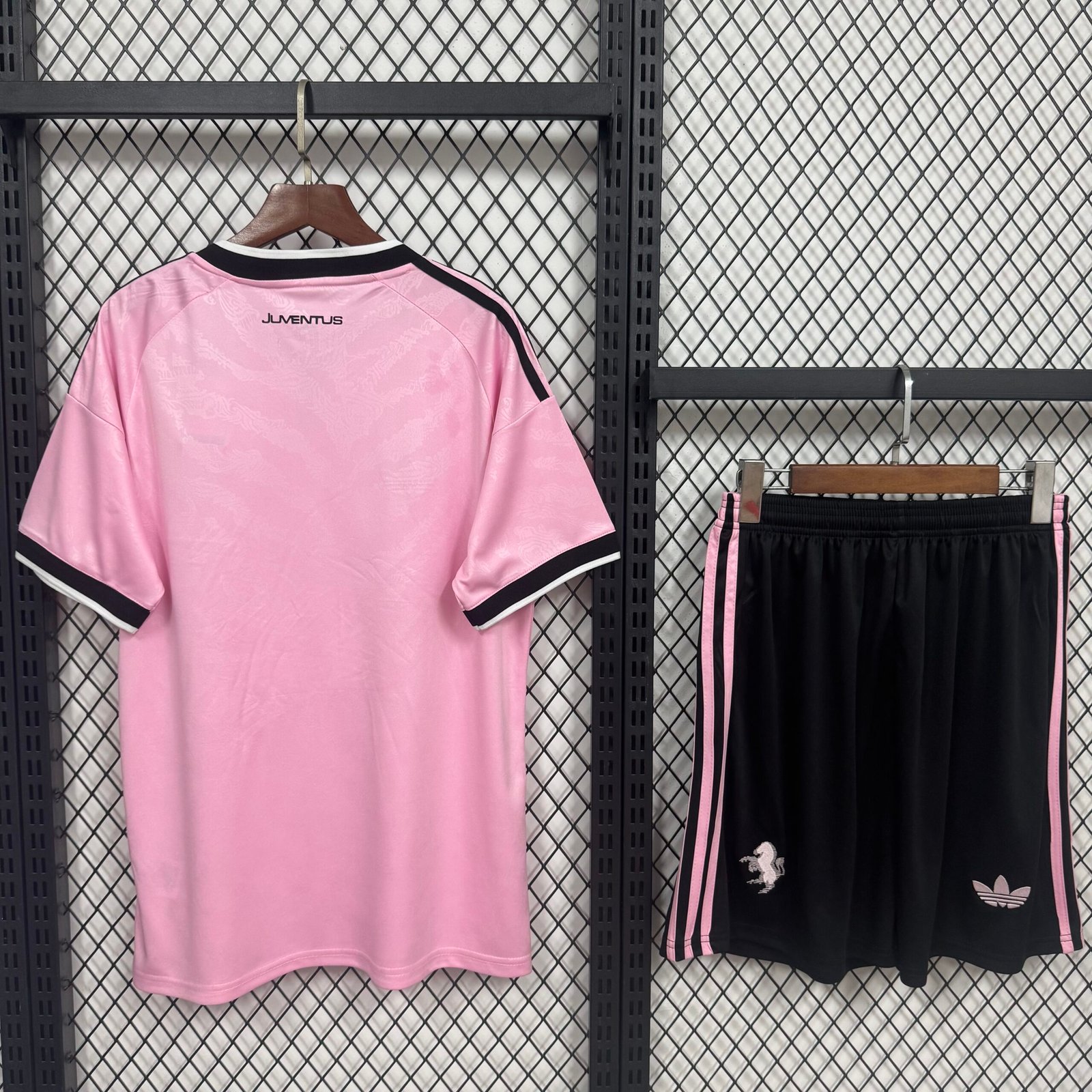 Alternative view of 26/27 Juventus Away Adult Kit
